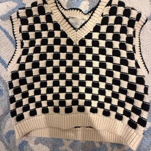 Rylee Cru Checkered Knit vest worn once two sizes available 2-3T and 4-5T